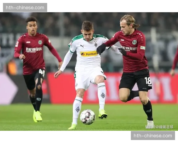 勒沃库门将赫拉德茨基扑点，球队1-0小胜达姆施塔特